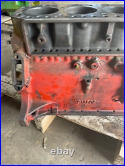 1959 Ford 1841 Diesel Tractor Engine Block 310609 800