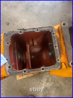 1983 Ford 4610 Diesel Tractor Transmission Housing D9NN7006DA