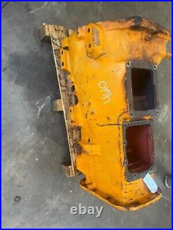 1983 Ford 4610 Diesel Tractor Transmission Housing D9NN7006DA