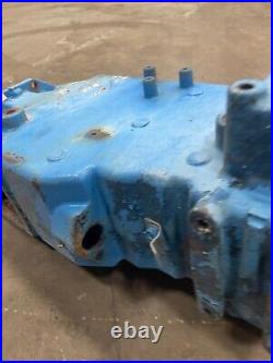 1986 Ford 1210 Diesel Tractor Transmission Bell Clutch Housing