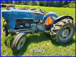 FORD 3000 DIESEL Tractor PARTING OUT. Parking brake, traction pedal, and linka