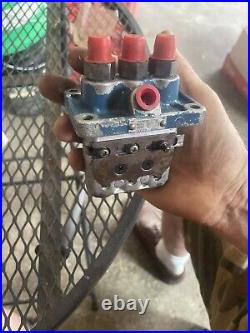 Ford 1210 TRACTOR DIESEL INJECTOR PUMP (parts Only No Returns)