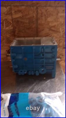 Ford 1210 Tractor Transmission Housing 1986 With Cylinder And Bearings