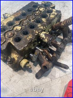 Ford 3500 Tractor Backhoe Hydraulic Valve 291952 306506