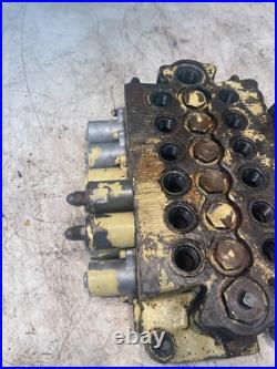 Ford 3500 Tractor Backhoe Hydraulic Valve 291952 306506