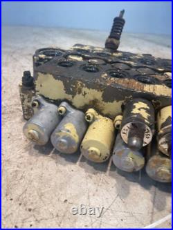 Ford 3500 Tractor Backhoe Hydraulic Valve 291952 306506