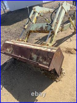 Ford 3500 Tractor Loader