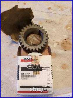 Ford Diesel Tractor Crankshaft gear, Teflon dust seal, Oil seal and slinger