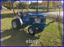 Ford Tractor 1995 4wd with belly mower excellent condition, must sell, no storag