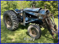 She didnt think my 70s Ford 5000 Diesel Tractor was sexy! With Bucket & Hay Spear