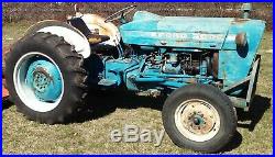 Strong Running Ford 2000 2wd 3-Cylinder Diesel Tractor Low Hours